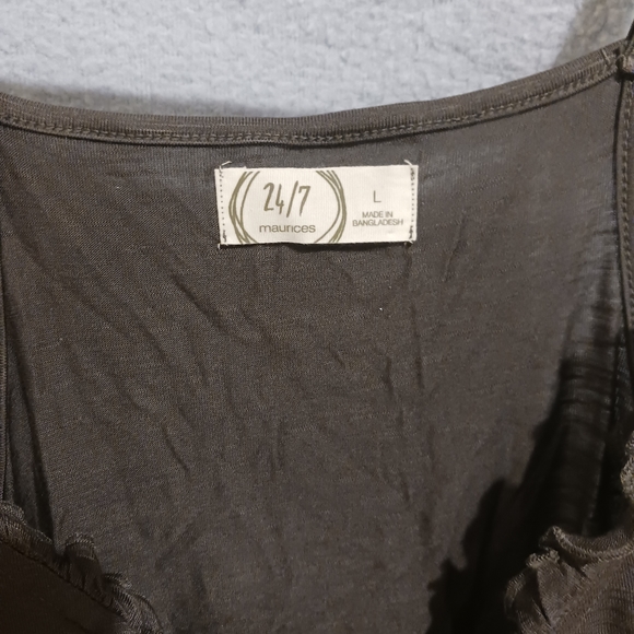 Dark gray ruffle neck tank - Picture 2 of 4